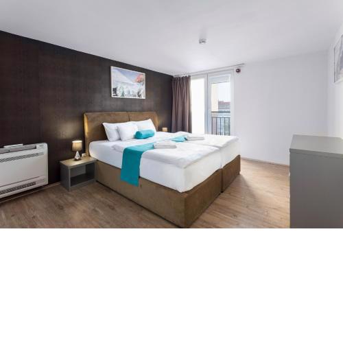 Hotel Mika Downtown