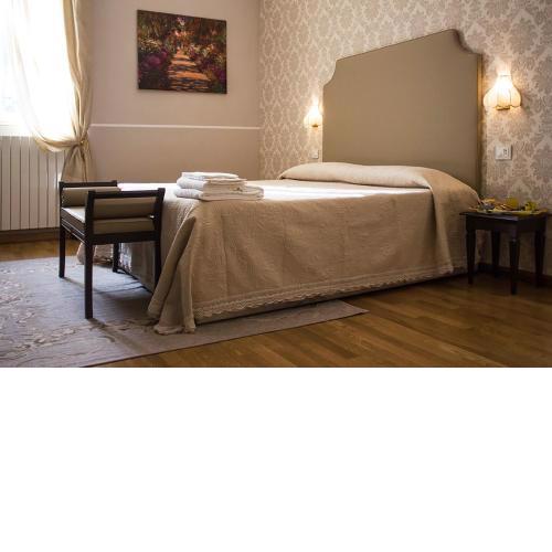 Hotel Navy