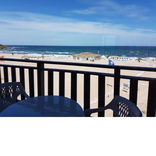 Hotel Oasis Del Sol - Front Beach