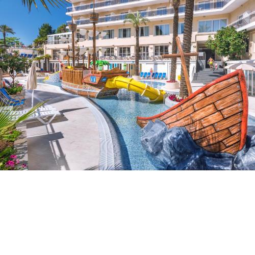 Hotel Oasis Park Splash