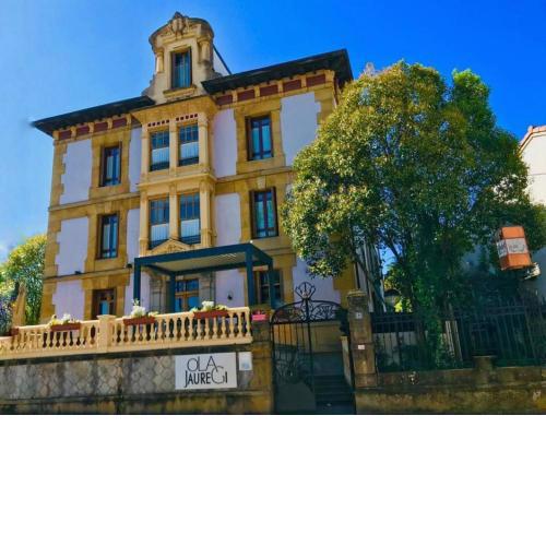 Hotel Olajauregi