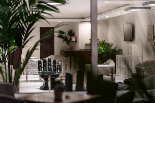Hotel Pacific