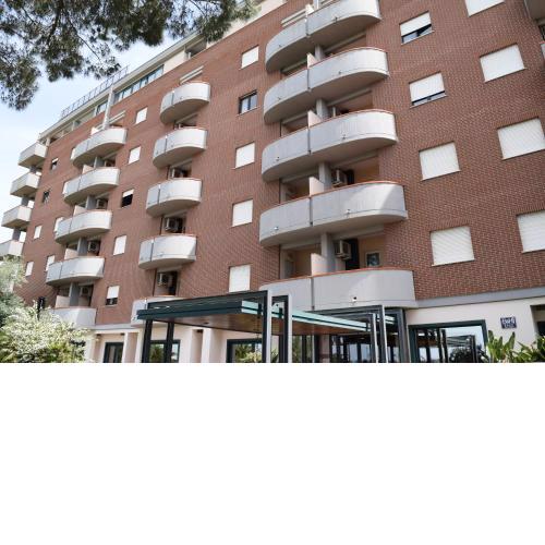 Hotel Palace 2000