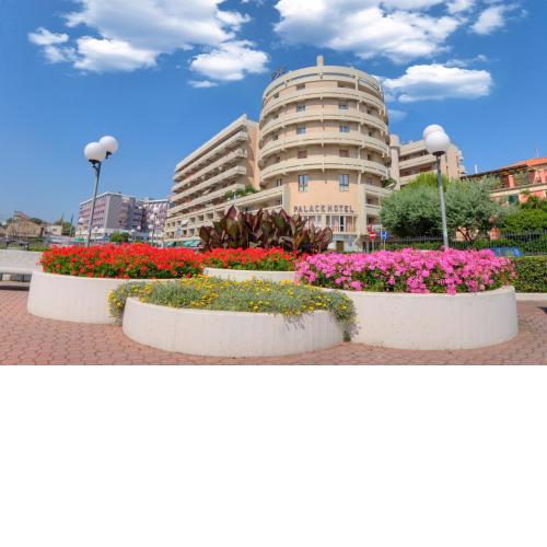 Hotel Palace