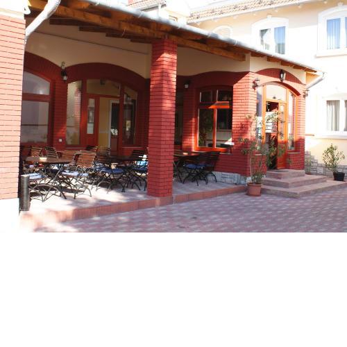 Hotel Palota City