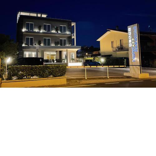 Hotel Paradiso