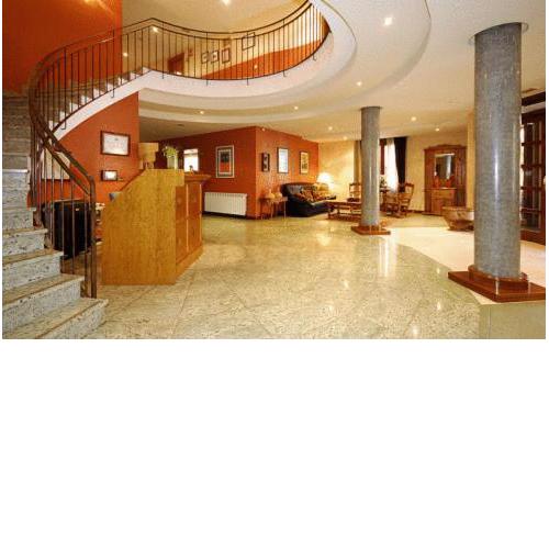 Hotel Pirineos