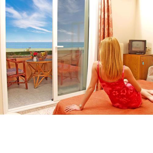 Hotel Platon Beach