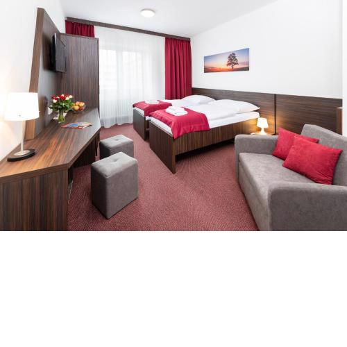 Hotel Plus