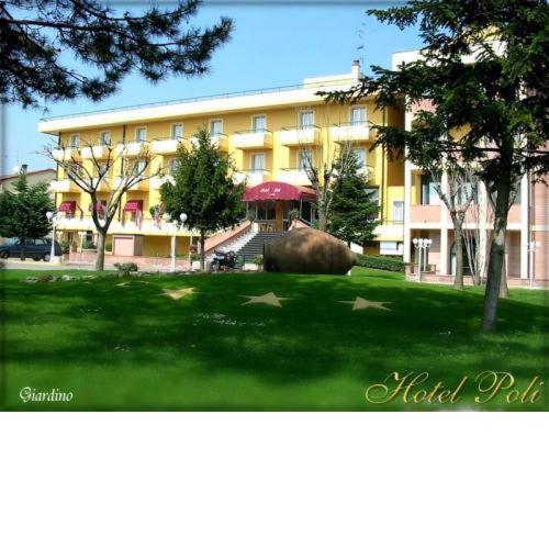 Hotel Poli