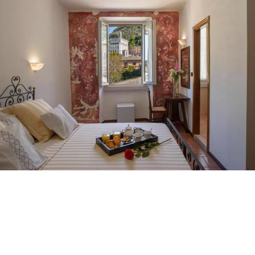 Hotel Porta Marmorea