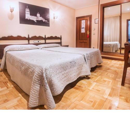 Hotel Residencia Castellano I