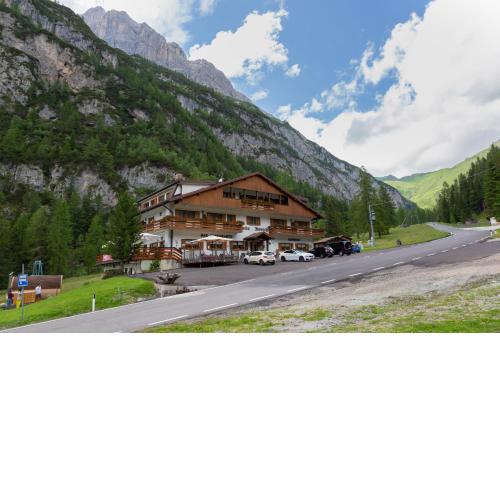 Hotel & Ristorante Baita Dovich