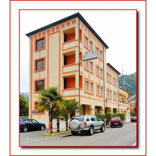 Hotel Ristorante Fratelli Zenari