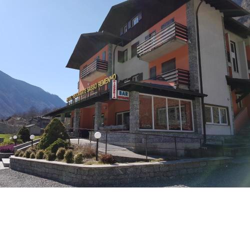 Hotel Ristorante Sasso Remenno