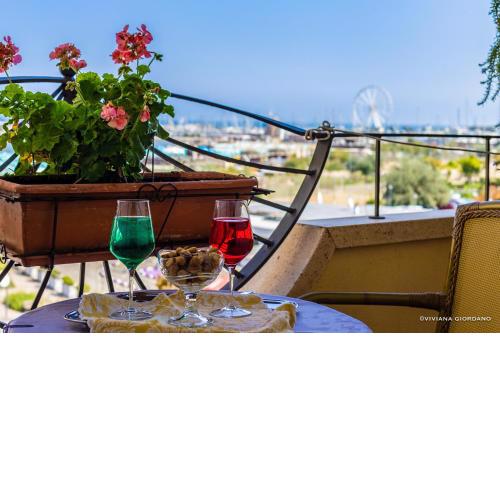 Hotel River fronte mare con piscina
