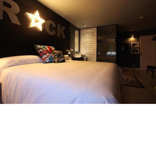Hotel Rock Star