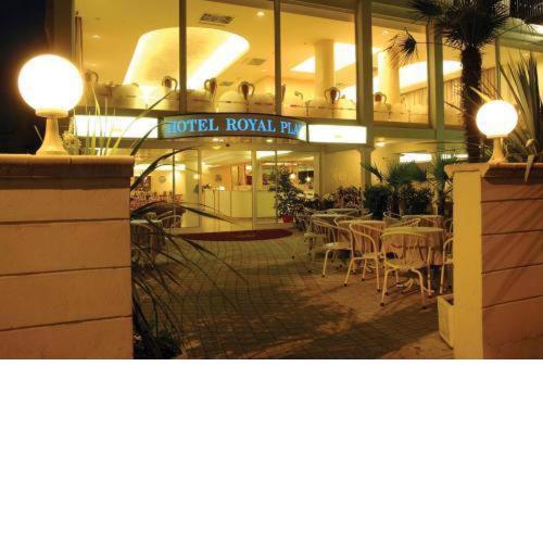 Hotel Royal Plaza