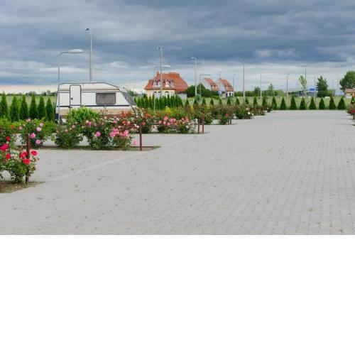 Hotel Rózsa Csárda Bungalow & Caravan Park