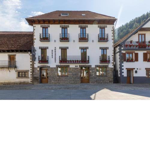 Hotel Rural Auñamendi