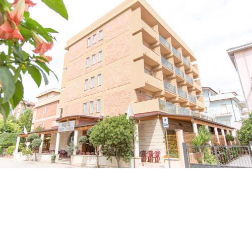 Hotel Saint Tropez - Pineto