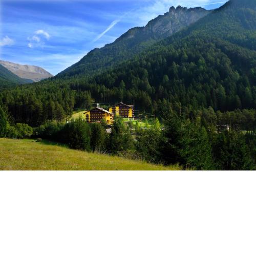 Hotel Shandranj