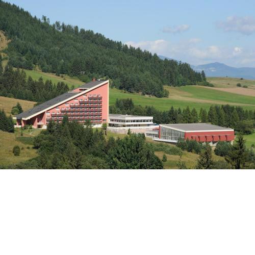 Hotel SOREA MÁJ