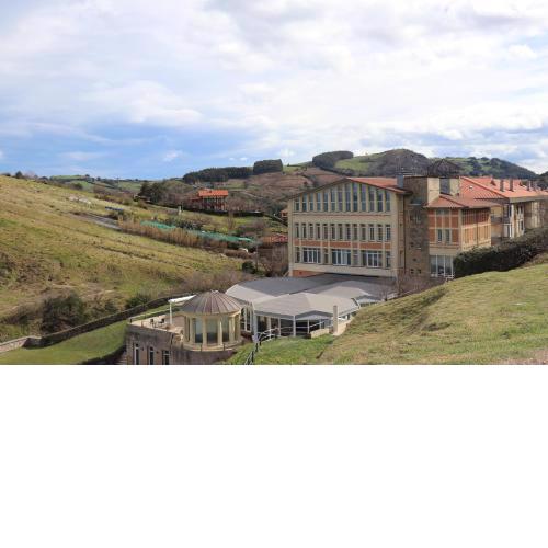 Hotel & Talasoterapia Zelai