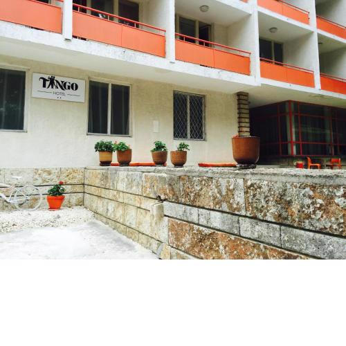 Hotel Tango
