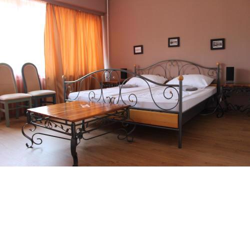 Hotel Tara