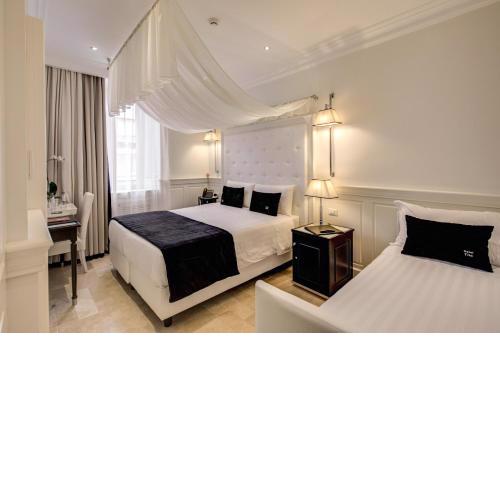 Hotel Tito