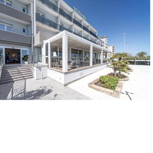 Hotel Tritone