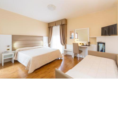 Hotel University