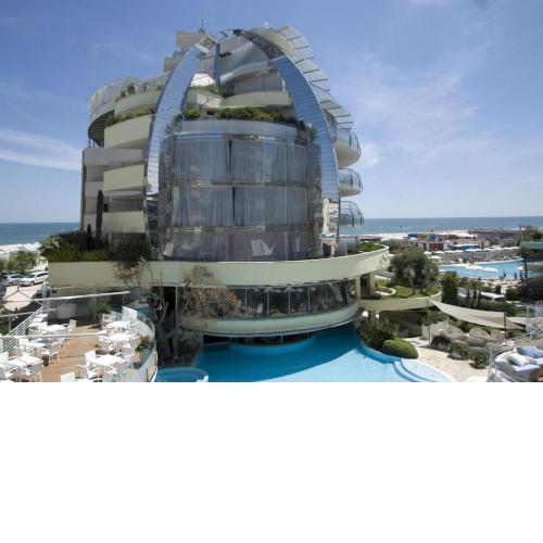 Hotel Waldorf- Premier Resort