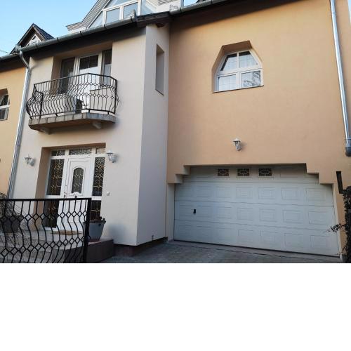 Hotello Apartmanház és Panzió