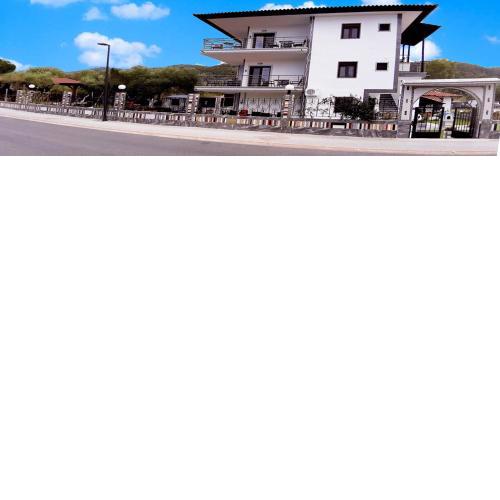 House Anna Houhlia