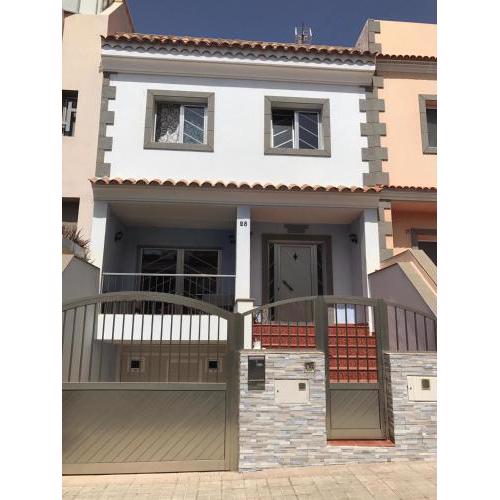 HOUSE CRUCE DE ARINAGA