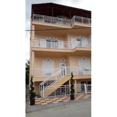 HOUSE DILENA TSIMTSIRI