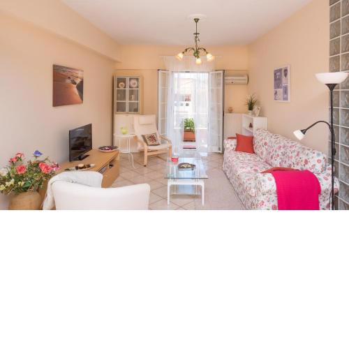 House of Velenia, Family Apt 15' from Corfu center