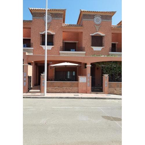 HOUSE TRIPLEX PARRA I