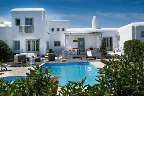 House with private pool