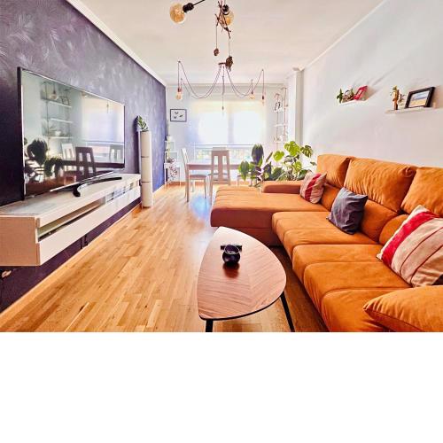 Housingleon- Casa Oliva con Garaje