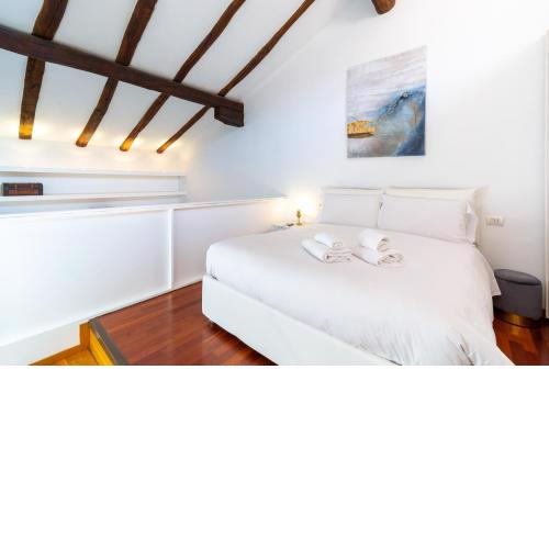 HouSmart San Mamolo 6