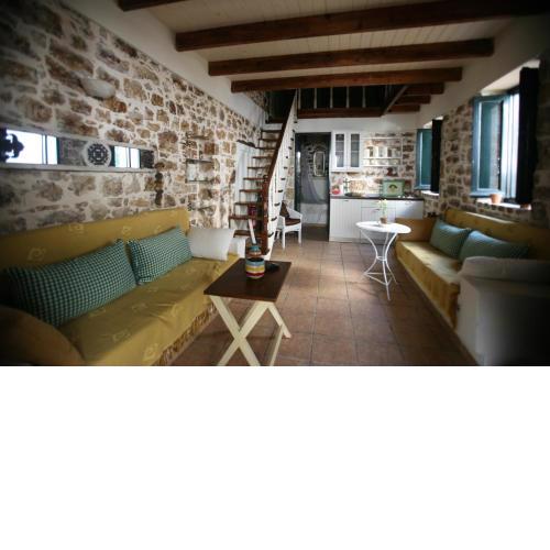 Hristina's Stone Cottage