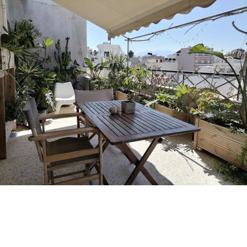 Huge Balcony City Center Flat