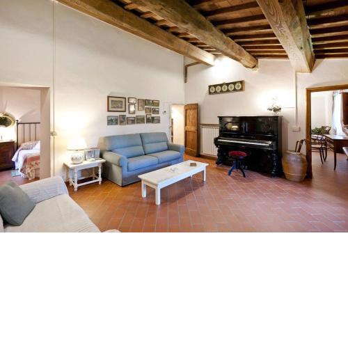 Huge Country House in San Gimignano