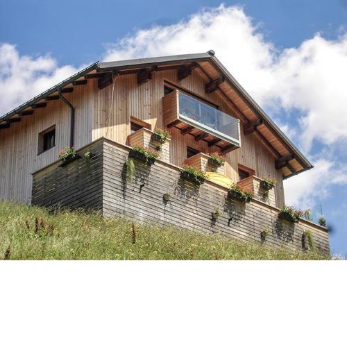 HUS24