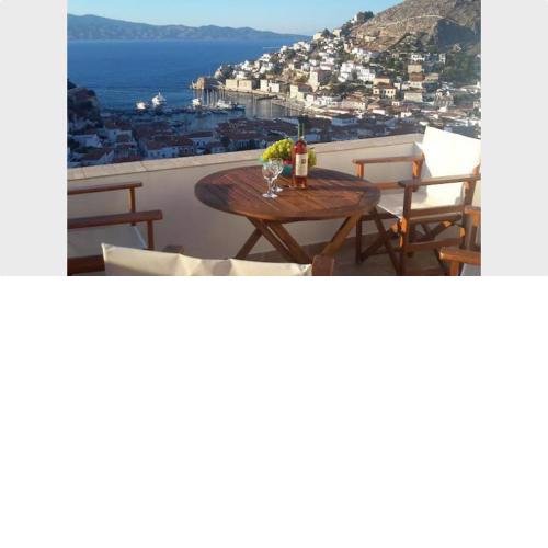 Hydra's View House
