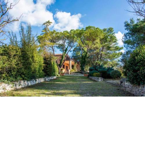 Hypericum Country House