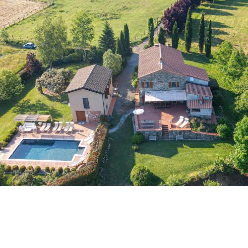 I Ginepri exclusive CountryHouse, 15pax, private pool, Aulla